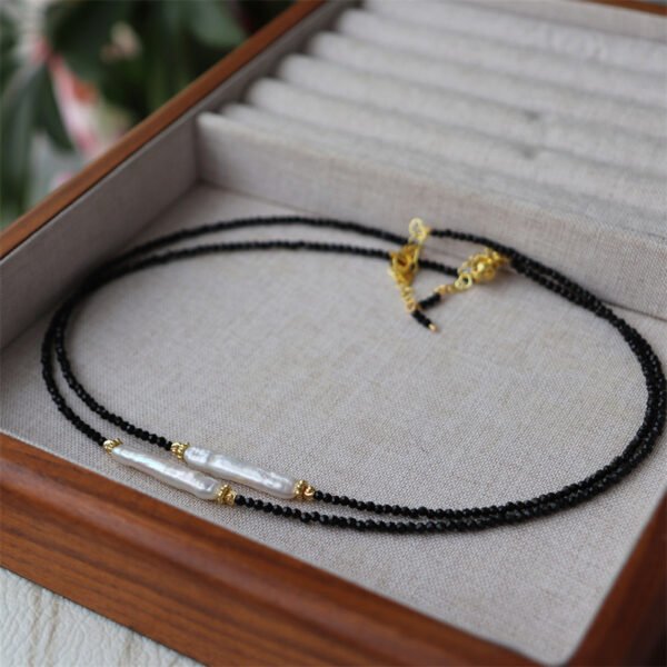 Natural Freshwater Baroque Pearl Black Crystal Clavicle Necklace