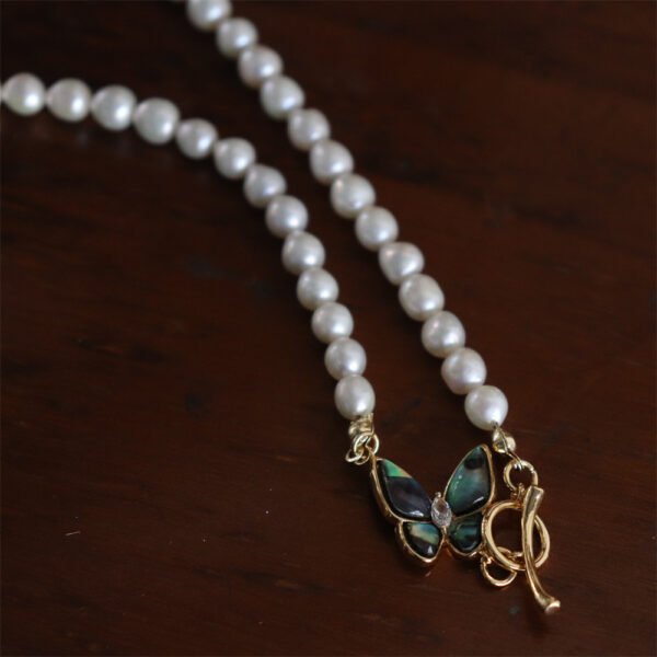 Butterfly Shell Pendant Freshwater Pearl Necklace