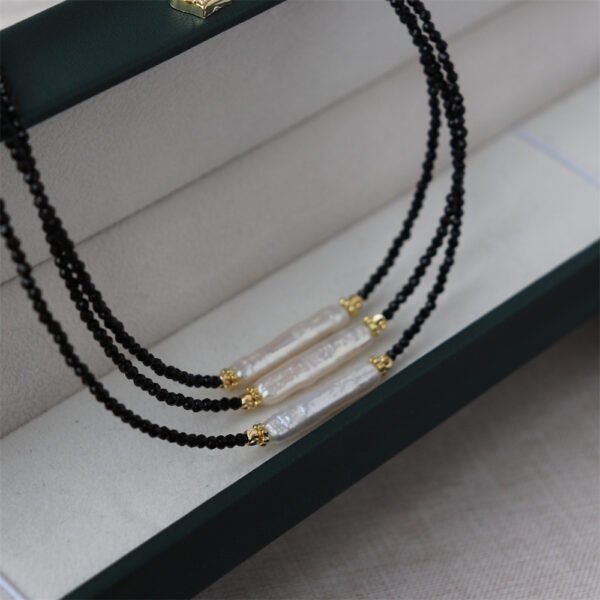 Natural Freshwater Baroque Pearl Black Crystal Clavicle Necklace