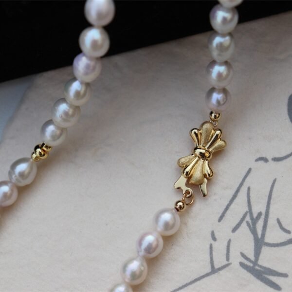 High Luster Freshwater Pearl Choker with Bow Clasp