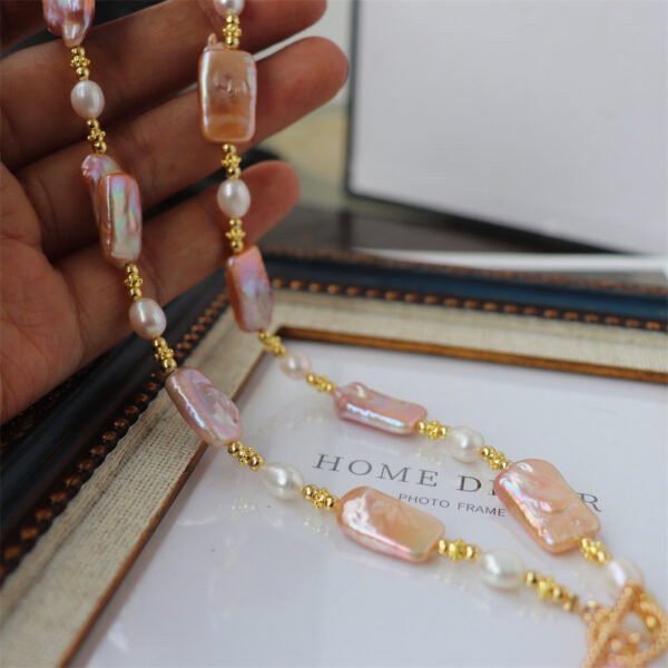 详情图片_16 Natural Freshwater Baroque Square Pearl Necklace